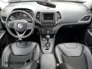 2019 Jeep Cherokee Latitude Plus z VIN 1C4PJMLX2KD371491, wystawiony jako Copart lot #58732495 z przebiegiem 22 748 mil mil oraz Szkoda całkowita • Salvage title. Historia ofert i sprzedaży dostępna na DreamBid. Obrazek 8.