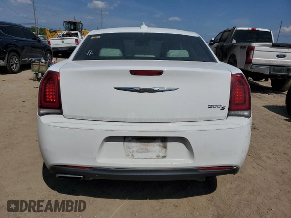2017 Chrysler 300 S with VIN 2C3CCABG3HH564984, listed as a Copart auction lot 71400614 with 85,902 mi miles and Salvage Title. Bid and sale history available at DreamBid. Image 6.