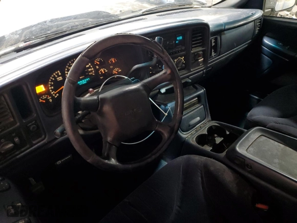 1999 GMC Sierra 1500 with VIN 1GTFC29U2XZ518488, listed as a Copart auction lot 74092634 with 447,082 mi miles and Salvage Title. Bid and sale history available at DreamBid. Image 8.