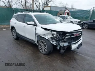 2020 GMC Terrain SLT with VIN 3GKALVEX2LL131196, listed as a IAAI auction lot 41651866 with 27,686 mi miles. Bid and sale history available at carsss.com. Image 1.