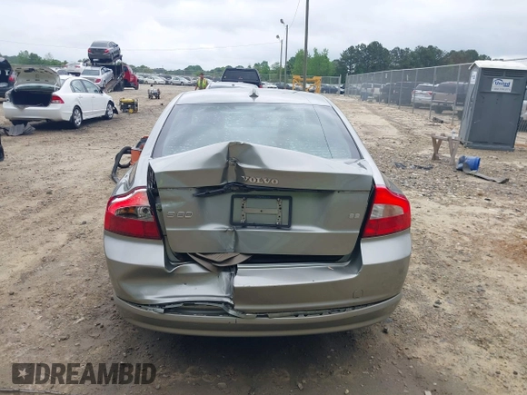 2008 Volvo S80 3.2L с VIN YV1AS982181048678, выставлен на аукционе IAAI как лот 42144272 с пробегом 208 018 миль миль и . История ставок и продаж доступна на DreamBid. Изображение 6.
