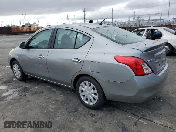 2014 Nissan Versa SV with VIN 3N1CN7AP6EL830501, listed as a Copart auction lot 44570275 with 92,211 mi miles and Clean Title. Bid and sale history available at carsss.com. Image 2.