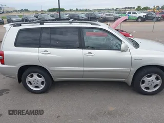 2004 Toyota Highlander с VIN JTEEP21A040055165, выставлен на аукционе IAAI как лот 42346273 с пробегом 198 565 миль миль и . История ставок и продаж доступна на DreamBid. Изображение 13.