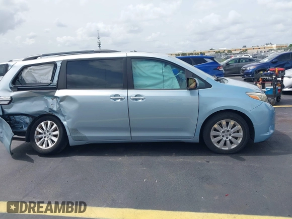 2015 Toyota Sienna Limited с VIN 5TDDK3DC0FS127743, выставлен на аукционе IAAI как лот 42446949 с пробегом 63 026 миль миль и . История ставок и продаж доступна на DreamBid. Изображение 13.