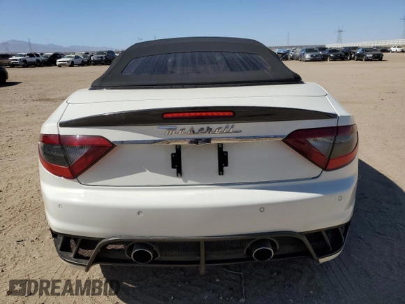 2015 Maserati GranTurismo Sport z VIN ZAM45VMA7F0146502, wystawiony jako Copart lot #77145904 z przebiegiem 37 863 mil mil oraz Czysty tytuł • Clean title. Historia ofert i sprzedaży dostępna na DreamBid. Obrazek 6.