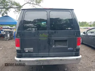 2008 Ford Econoline Passenger XL с VIN 1FBSS31L18DA81659, выставлен на аукционе IAAI как лот 42526267 с пробегом 193 114 миль миль и . История ставок и продаж доступна на DreamBid. Изображение 16.