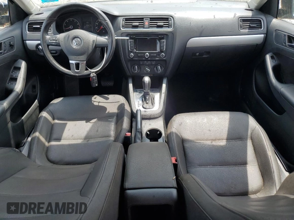2011 Volkswagen Jetta SEL with VIN 3VWLZ7AJ2BM393757, listed as a Copart auction lot 64605645 with 208,803 mi miles and Clean title. Bid and sale history available at DreamBid. Image 8.