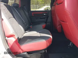 2015 Ram 1500 Rebel z VIN 1C6RR7YT0FS751334, wystawiony jako IAAI lot #41933040 z przebiegiem 167 336 mil mil oraz . Historia ofert i sprzedaży dostępna na DreamBid. Obrazek 8.