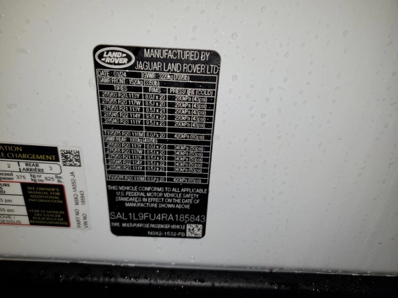 2024 Land Rover Range Rover Sport Dynamic SE with VIN SAL1L9FU4RA185843, listed as a Copart auction lot 82777484 with 4,880 mi miles and Salvage Title. Bid and sale history available at DreamBid. Image 13.