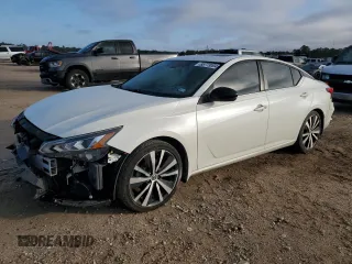 2020 Nissan Altima 2.5 SR with VIN 1N4BL4CV5LC127110, listed as a Copart auction lot 85773004 with 89,993 mi miles and Salvage Title. Bid and sale history available at carsss.com. Image 1.