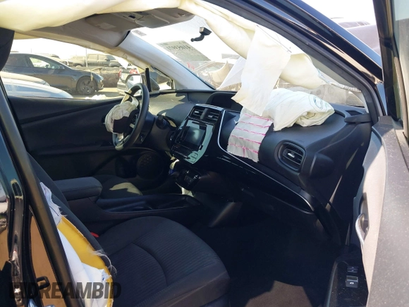 2016 Toyota Prius Two with VIN JTDKBRFU1G3515941, listed as a IAAI auction lot 41053971 with 110,585 mi miles. Bid and sale history available at carsss.com. Image 5.