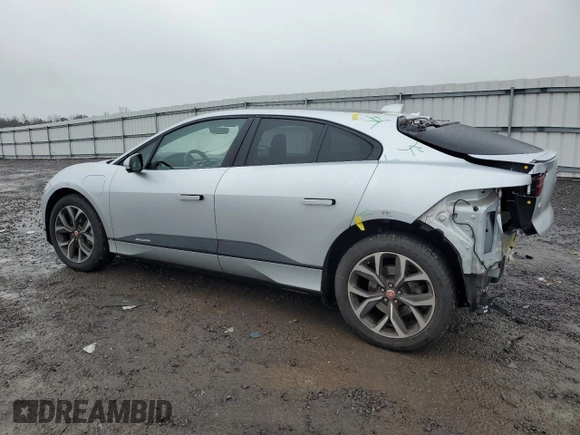 2020 Jaguar I-Pace SE with VIN SADHC2S16L1F79822, listed as a Copart auction lot 42645034 with 17,033 mi miles and . Bid and sale history available at DreamBid. Image 2.