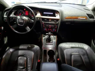 2010 Audi A4 2.0T Premium Plus with VIN WAUHFAFL4AN028586, listed as a Copart auction lot 75097544 with 181,847 mi miles and Salvage Title. Bid and sale history available at carsss.com. Image 8.