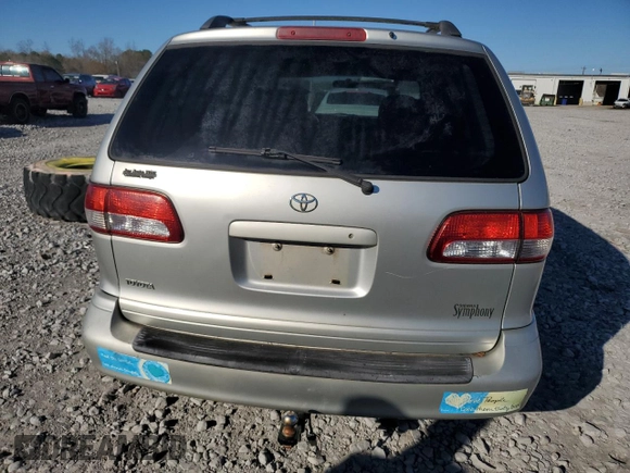 2002 Toyota Sienna LE with VIN 4T3ZF13C22U430158, listed as a Copart auction lot 87132674 with 309,458 mi miles and Salvage Title. Bid and sale history available at carsss.com. Image 6.