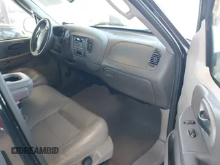 2002 Ford F-150 XLT with VIN 1FTRW08L92KD75087, listed as a IAAI auction lot 41960331 with 1 mi miles. Bid and sale history available at carsss.com. Image 5.