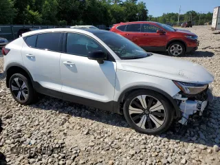 2023 Volvo C40 Recharge Pure Electric Plus with VIN YV4ED3GL9P2050323, listed as a Copart auction lot 62594344 with 0 mi miles and Salvage Title. Bid and sale history available at carsss.com. Image 4.