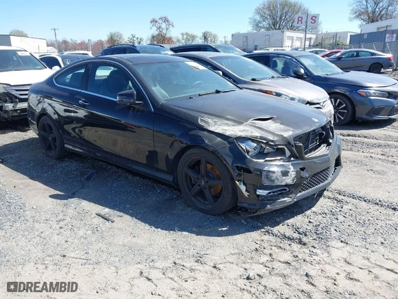 2013 Mercedes-Benz C-Class C 250 with VIN WDDGJ4HB3DG066876, listed as a IAAI auction lot 41676738 with 86,245 mi miles. Bid and sale history available at carsss.com. Image 1.
