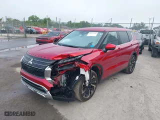 2023 Mitsubishi Outlander SE with VIN JA4J3UA87PZ055388, listed as a IAAI auction lot 41933326 with 18,371 mi miles. Bid and sale history available at carsss.com. Image 2.