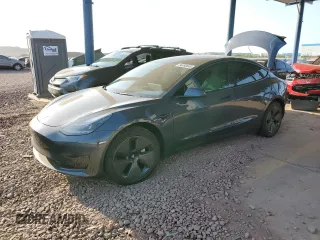 2023 Tesla Model 3 z VIN 5YJ3E1EA3PF581320, wystawiony jako Copart lot #56493645 z przebiegiem 32 825 mil mil oraz Szkoda całkowita • Salvage title. Historia ofert i sprzedaży dostępna na DreamBid. Obrazek 1.
