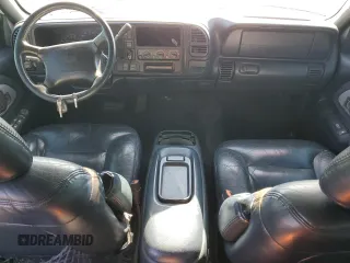1997 GMC Yukon with VIN 1GKEK13R4VJ700223, listed as a Copart auction lot 49840845 with 231,512 mi miles and Salvage Title. Bid and sale history available at carsss.com. Image 8.