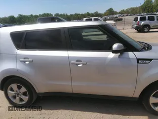 2018 Kia Soul with VIN KNDJN2A2XJ7608165, listed as a IAAI auction lot 42070027 with 85,901 mi miles. Bid and sale history available at carsss.com. Image 13.