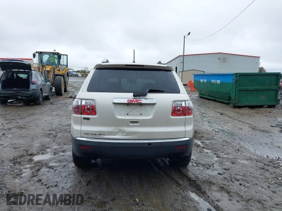 2008 GMC Acadia SLT1 with VIN 1GKER23738J298912, listed as a IAAI auction lot 41053717 with 209,690 mi miles. Bid and sale history available at carsss.com. Image 16.