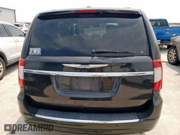 2016 Chrysler Town & Country Touring with VIN 2C4RC1BG2GR212865, listed as a Copart auction lot 53139205 with 215,293 mi miles and Salvage Title. Bid and sale history available at carsss.com. Image 6.
