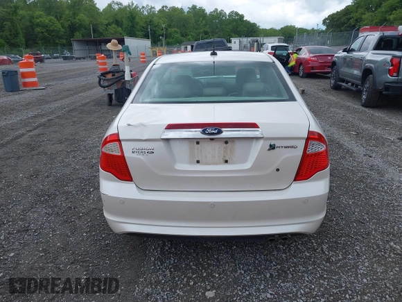 2010 Ford Fusion Hybrid with VIN 3FADP0L30AR200029, listed as a IAAI auction lot 42394846 with 192,634 mi miles and . Bid and sale history available at DreamBid. Image 16.