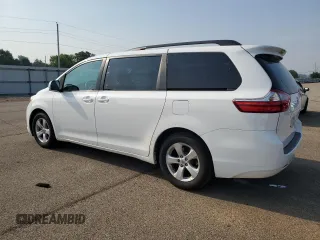 2015 Toyota Sienna LE AAS z VIN 5TDKK3DC6FS560071, wystawiony jako Copart lot #59883805 z przebiegiem 125 292 mil mil oraz Szkoda całkowita • Salvage title. Historia ofert i sprzedaży dostępna na DreamBid. Obrazek 2.