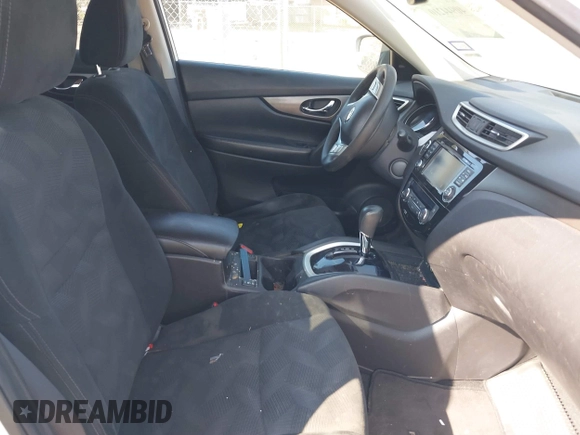 2015 Nissan Rogue S with VIN 5N1AT2MLXFC921298, listed as a IAAI auction lot 40944210 with 231,087 mi miles. Bid and sale history available at carsss.com. Image 5.