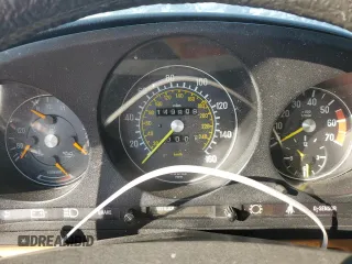 1985 Mercedes-Benz 380 z VIN WDBBA45C1FA026172, wystawiony jako Copart lot #44573545 z przebiegiem 149 808 mil mil oraz Szkoda całkowita • Salvage title. Historia ofert i sprzedaży dostępna na DreamBid. Obrazek 9.