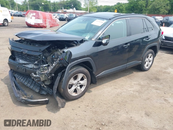 2019 Toyota RAV4 XLE z VIN 2T3P1RFV4KW033276, wystawiony jako IAAI lot #42476344 z przebiegiem 73 247 mil mil oraz . Historia ofert i sprzedaży dostępna na DreamBid. Obrazek 17.