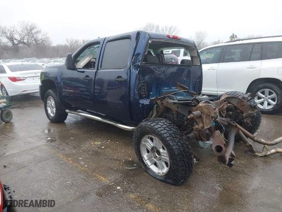 2010 Chevrolet Silverado 1500 LT with VIN 3GCRKSE31AG224178, listed as a IAAI auction lot 41448004 with 163,933 mi miles. Bid and sale history available at carsss.com. Image 3.