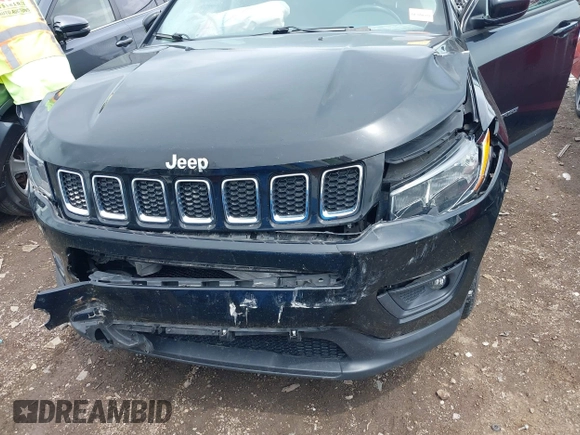 2017 Jeep Compass Latitude with VIN 3C4NJCBB3HT653021, listed as a IAAI auction lot 42263281 with 91,076 mi miles and . Bid and sale history available at DreamBid. Image 6.