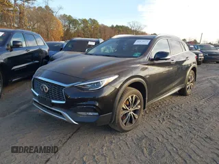 2017 Infiniti QX30 Luxury with VIN SJKCH5CR8HA032677, listed as a IAAI auction lot 40474574 with 75,902 mi miles. Bid and sale history available at carsss.com. Image 2.