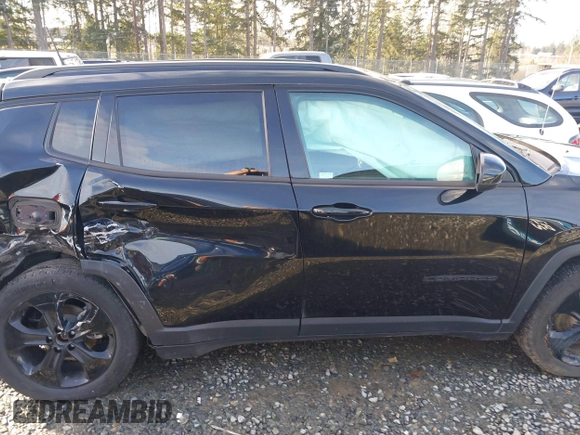 2020 Jeep Compass Latitude z VIN 3C4NJDBB6LT164241, wystawiony jako IAAI lot #41502823 z przebiegiem 75 314 mil mil oraz . Historia ofert i sprzedaży dostępna na DreamBid. Obrazek 14.