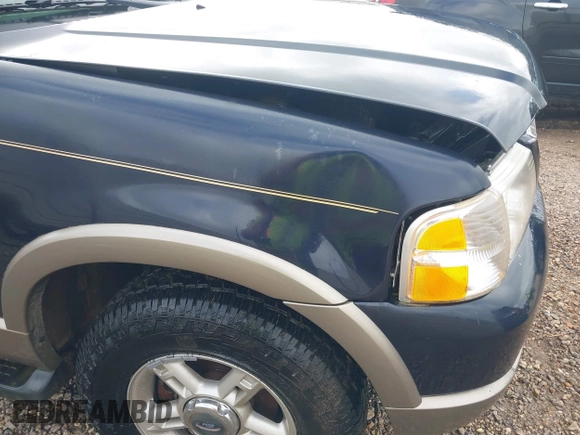 2002 Ford Explorer Eddie Bauer с VIN 1FMDU74E12UA64219, выставлен на аукционе IAAI как лот 41939683 с пробегом Не указан миль и . История ставок и продаж доступна на DreamBid. Изображение 6.