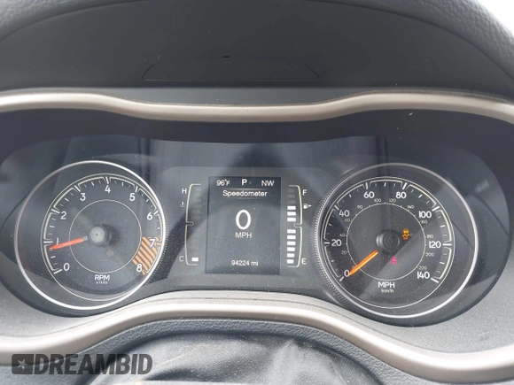 2015 Jeep Cherokee Latitude z VIN 1C4PJMCS2FW601271, wystawiony jako IAAI lot #41969742 z przebiegiem 94 224 mil mil oraz . Historia ofert i sprzedaży dostępna na DreamBid. Obrazek 7.
