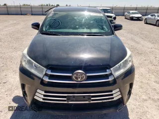 2018 Toyota Highlander LE with VIN 5TDZARFH1JS040530, listed as a Copart auction lot 57434705 with 112,912 mi miles and Salvage title. Bid and sale history available at DreamBid. Image 5.