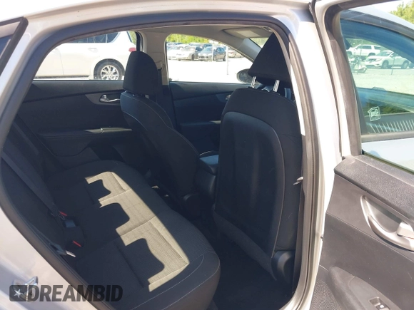 2021 Kia Forte LXS with VIN 3KPF24AD3ME353116, listed as a IAAI auction lot 42194222 with 62,111 mi miles and . Bid and sale history available at DreamBid. Image 8.
