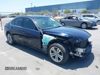 2017 BMW 3 Series 330i с VIN WBA8B9G5XHNU51094, выставлен на аукционе IAAI как лот 42489396 с пробегом 66 100 миль миль и . История ставок и продаж доступна на DreamBid. Изображение 1.