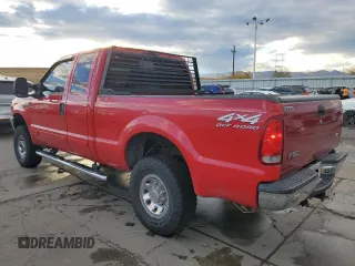 2002 Ford Super Duty F-250 XL with VIN 1FTNX21SX2EA75162, listed as a Copart auction lot 77799514 with 157,731 mi miles and Clean Title. Bid and sale history available at carsss.com. Image 2.