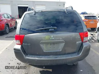 2005 Mitsubishi Endeavor Limited z VIN 4A4MN41SX5E013464, wystawiony jako IAAI lot #41583697 z przebiegiem 161 349 mil mil oraz . Historia ofert i sprzedaży dostępna na DreamBid. Obrazek 16.