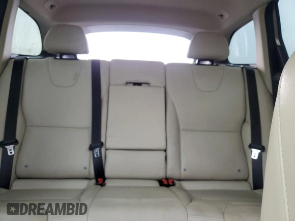 2016 Volvo XC60 T6 Drive-E z VIN YV449MDK4G2856889, wystawiony jako Copart lot #83114094 z przebiegiem 126 561 mil mil oraz Szkoda całkowita • Salvage title. Historia ofert i sprzedaży dostępna na DreamBid. Obrazek 10.