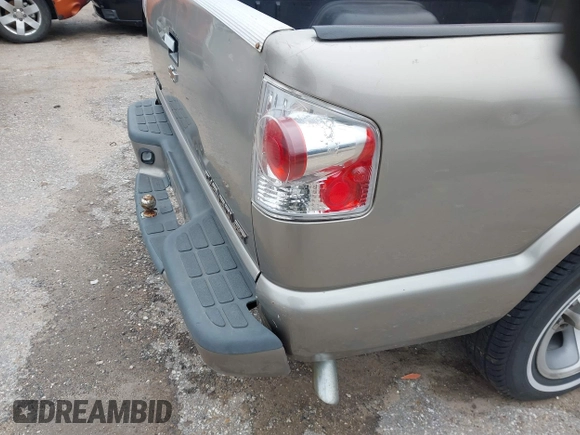1999 Chevrolet S-10 LS with VIN 1GCCS19X0XK146913, listed as a IAAI auction lot 41610660 with 257,660 mi miles. Bid and sale history available at carsss.com. Image 15.