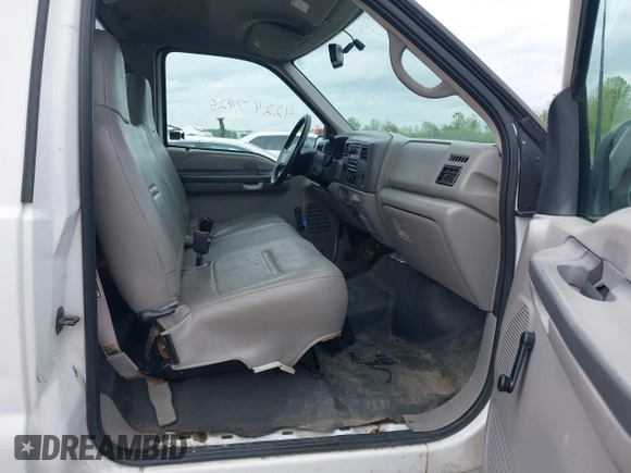 2001 Ford F-250 XL with VIN 1FTNF20L31EB69492, listed as a IAAI auction lot 42247925 with 158,551 mi miles and . Bid and sale history available at DreamBid. Image 5.