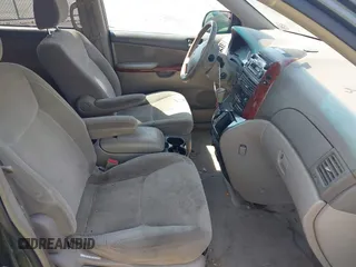 2004 Toyota Sienna XLE with VIN 5TDZA22CX4S043514, listed as a IAAI auction lot 42164904 with 221,644 mi miles. Bid and sale history available at carsss.com. Image 5.