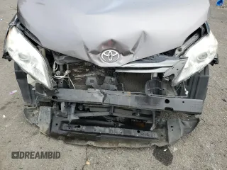 2013 Toyota Sienna XLE AAS with VIN 5TDYK3DCXDS333764, listed as a Copart auction lot 77682814 with 131,915 mi miles and Salvage Title. Bid and sale history available at DreamBid. Image 13.