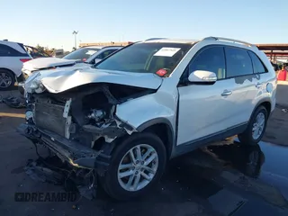 2014 Kia Sorento LX with VIN 5XYKT3A61EG484024, listed as a IAAI auction lot 41067521 with 190,819 mi miles. Bid and sale history available at carsss.com. Image 17.