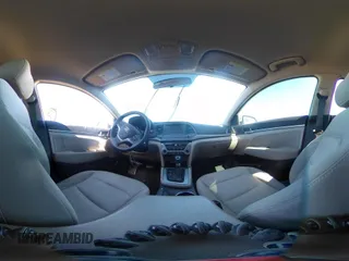 2017 Hyundai Elantra SE z VIN 5NPD84LF7HH129904, wystawiony jako IAAI lot #41837435 z przebiegiem 97 737 mil mil oraz . Historia ofert i sprzedaży dostępna na DreamBid. Obrazek 19.